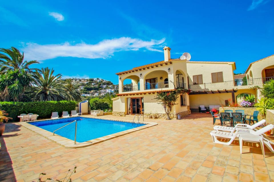 Alice - holiday home with private swimming pool in Benissa Villa in Marina Alta