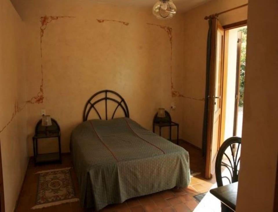 Chambres d'Hôtes Les Pierries Bed and Breakfast in Bourgogne-Franche-Comté