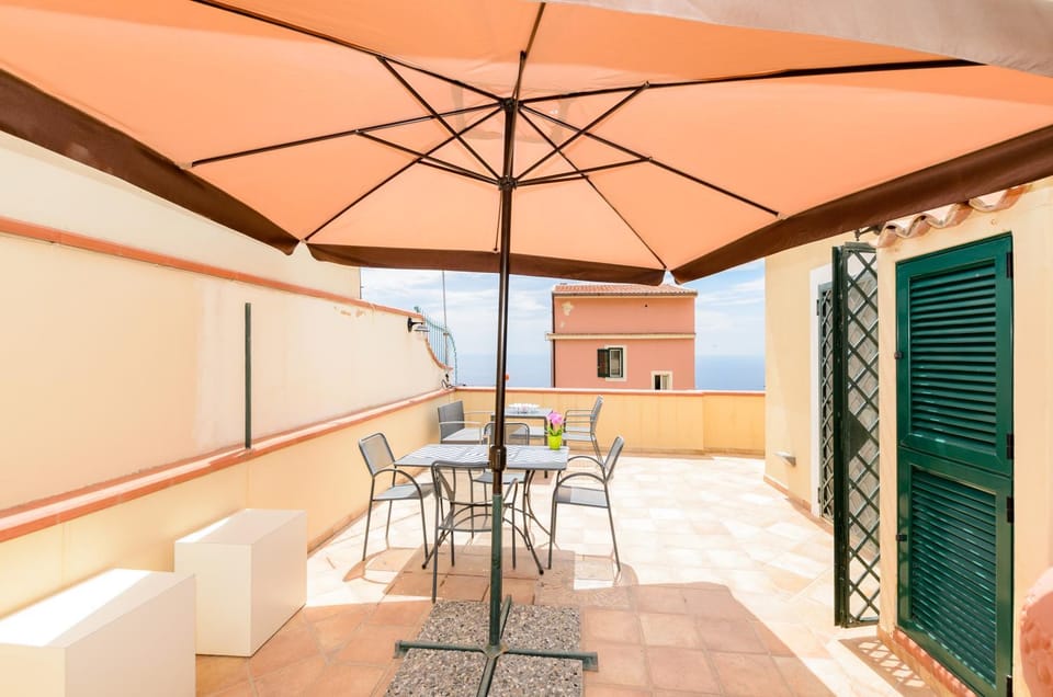 Patio, Balcony/Terrace, Mountain view, Mountain view, Sea view, Sea view