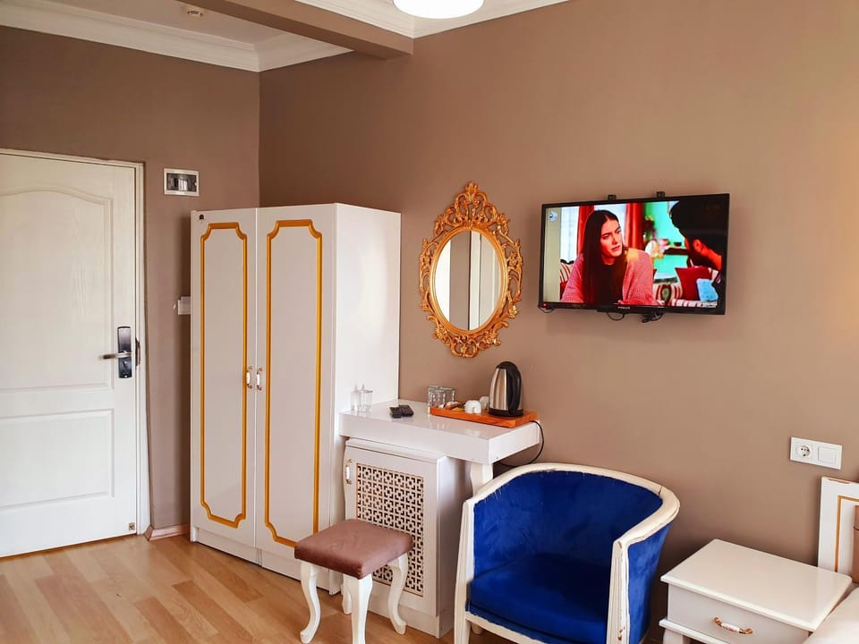 TV and multimedia, Seating area