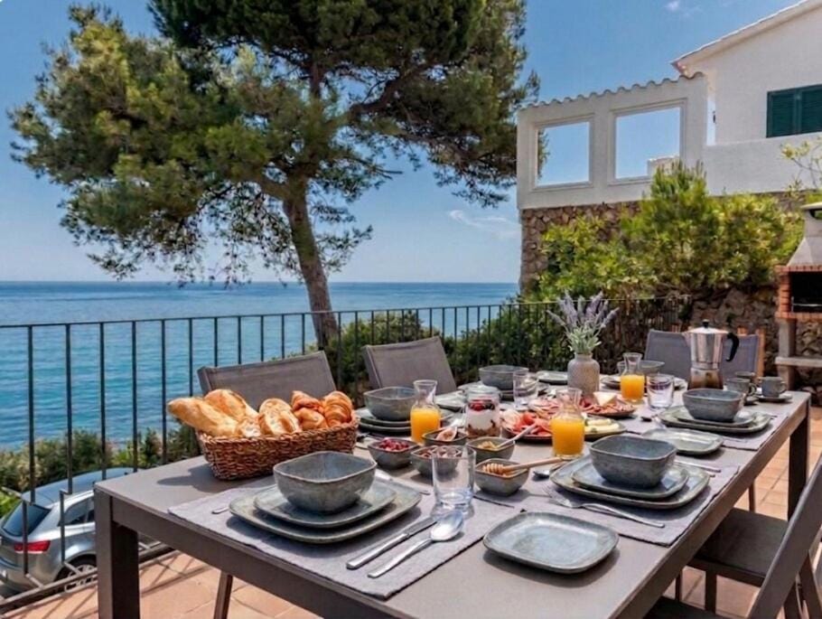Natural landscape, View (from property/room), Balcony/Terrace, Sea view, Continental breakfast
