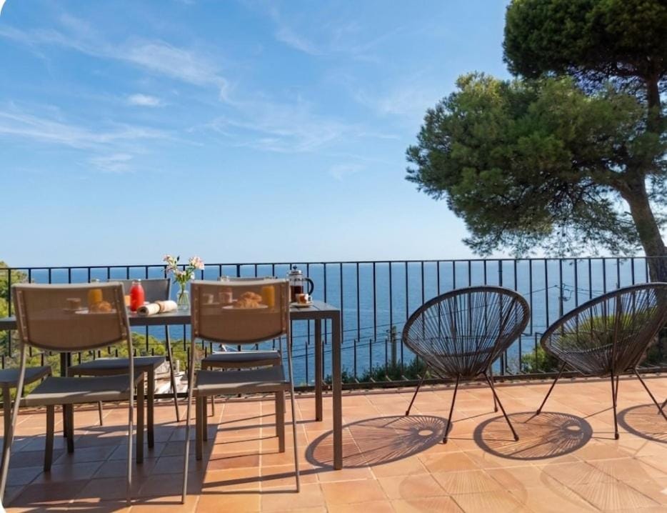 Natural landscape, View (from property/room), Balcony/Terrace, Sea view