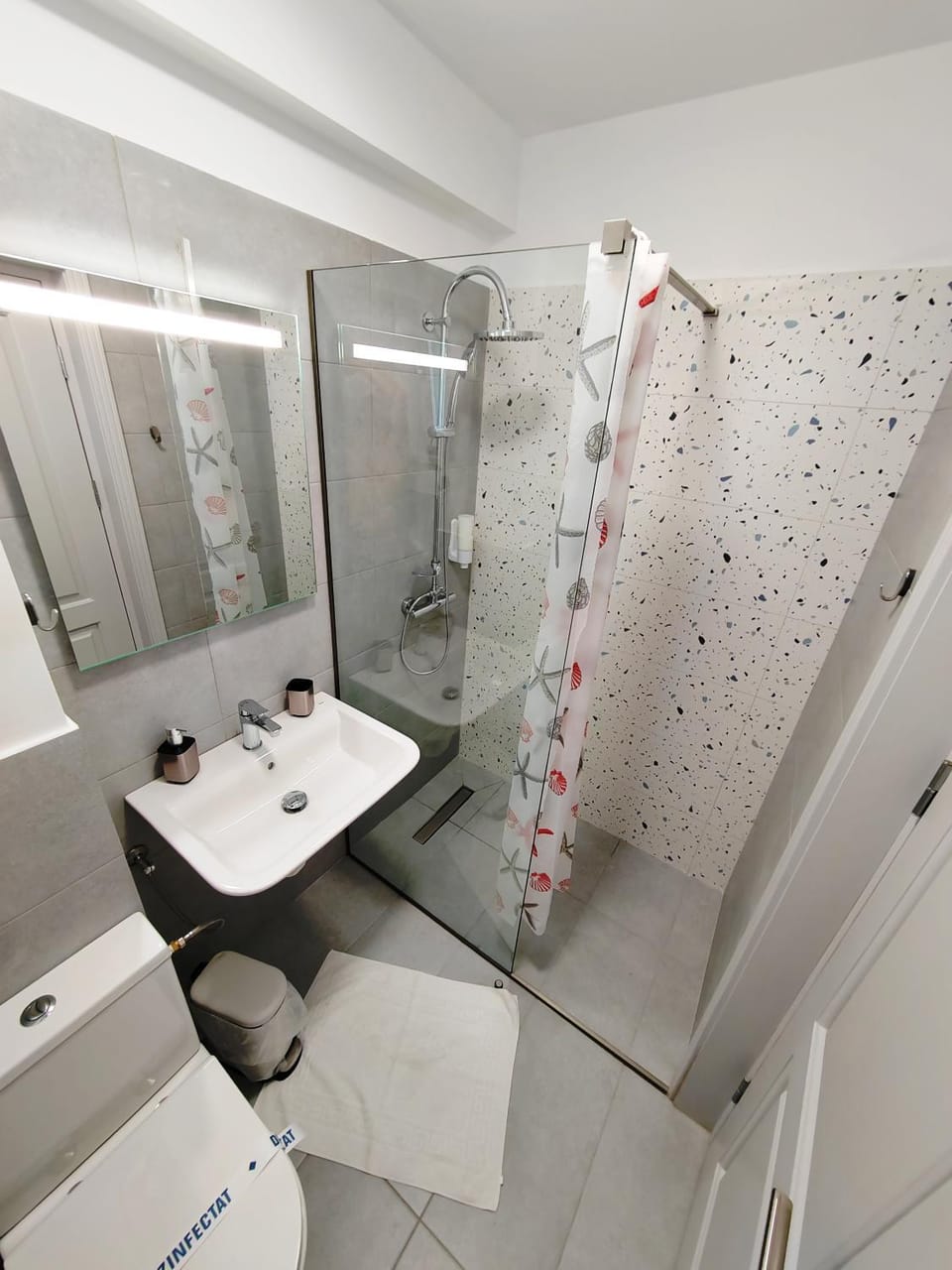 Shower, Bathroom
