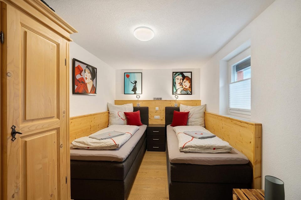 Property building, Living room, Bedroom