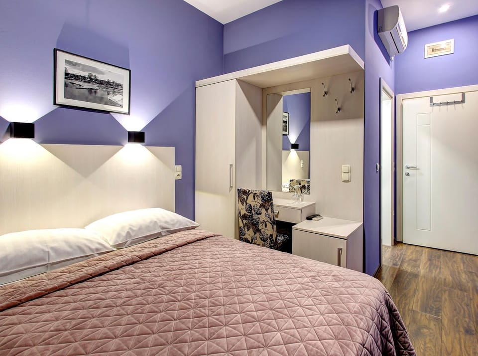 Bed, Bedroom