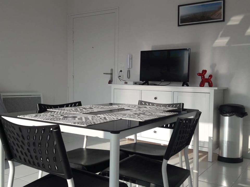 Proche plage avec parking et balcon à Fort-Mahon-Plage - FR-1-482-58 Apartment in Fort-Mahon-Plage