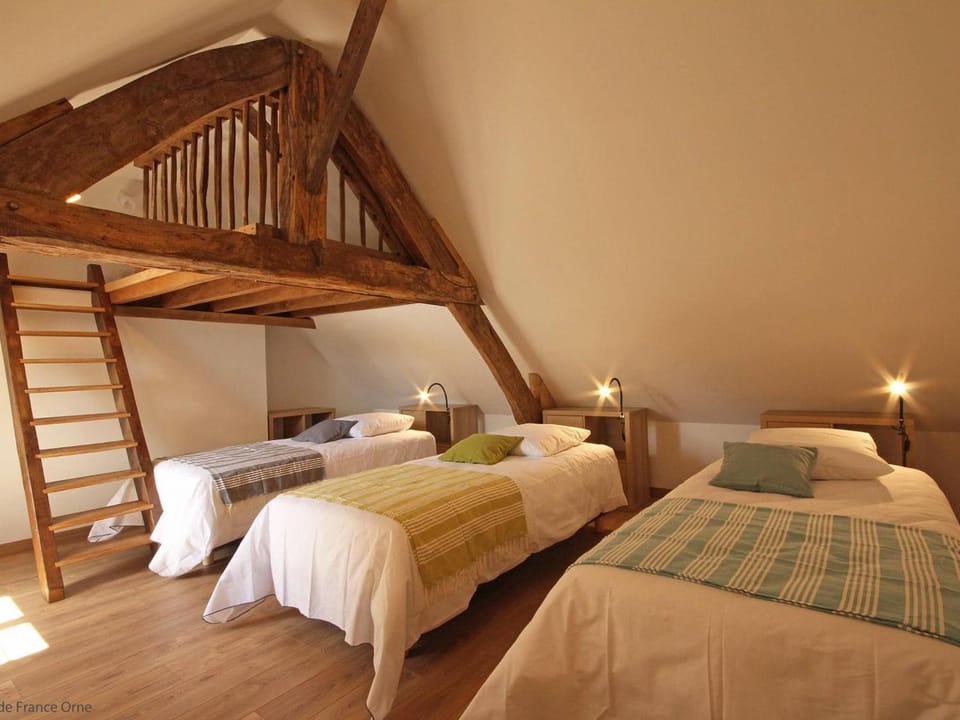 Gîte confortable avec animaux, jardin et wifi inclus, cadre paisible en Normandie - FR-1-497-6 House in Normandy