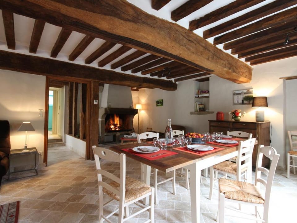 La Grange de Cerisé - Gîte traditionnel avec Wifi, proche Alençon - FR-1-497-24 House in Normandy