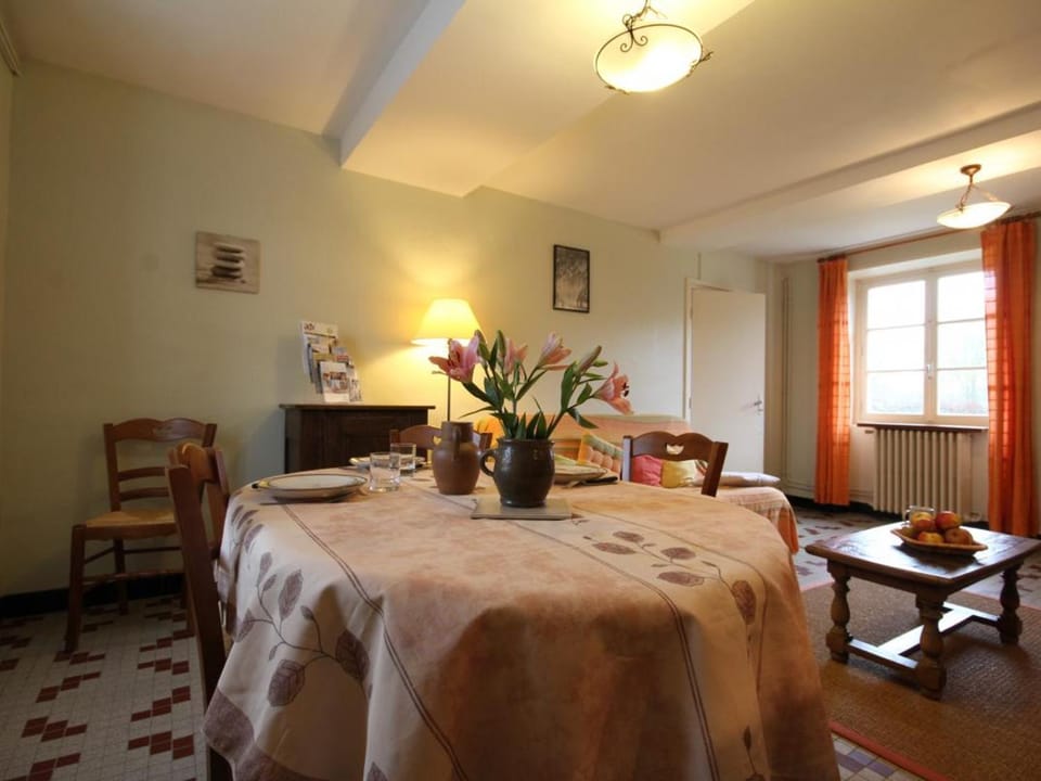 Charmante maison XVIIe siècle avec jardin en Normandie - FR-1-497-32 House in Normandy