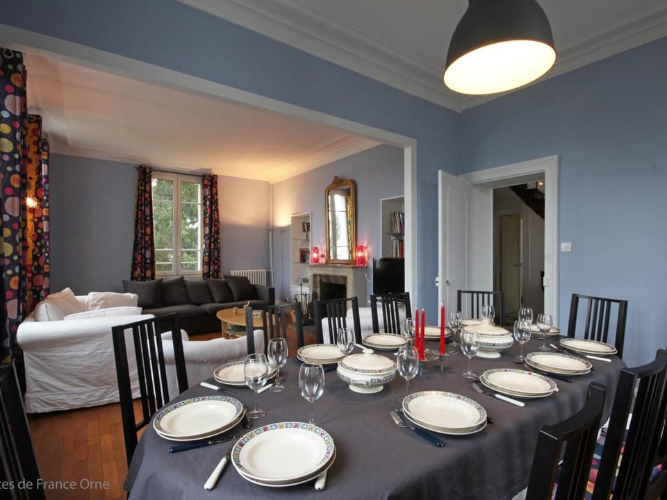 Maison de maître 19ème siècle avec grand parc et 5 chambres, tout inclus, à L'Aigle - FR-1-497-57 House in Normandy