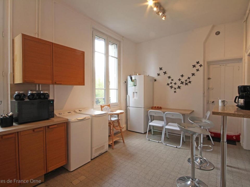 Maison de maître 19ème siècle avec grand parc et 5 chambres, tout inclus, à L'Aigle - FR-1-497-57 House in Normandy
