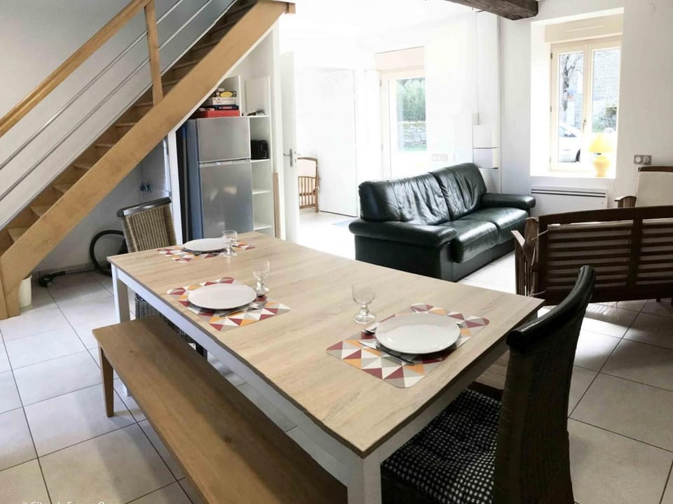 Maison de campagne tranquille avec poêle et animaux admis, proche nature - FR-1-497-74 House in Normandy