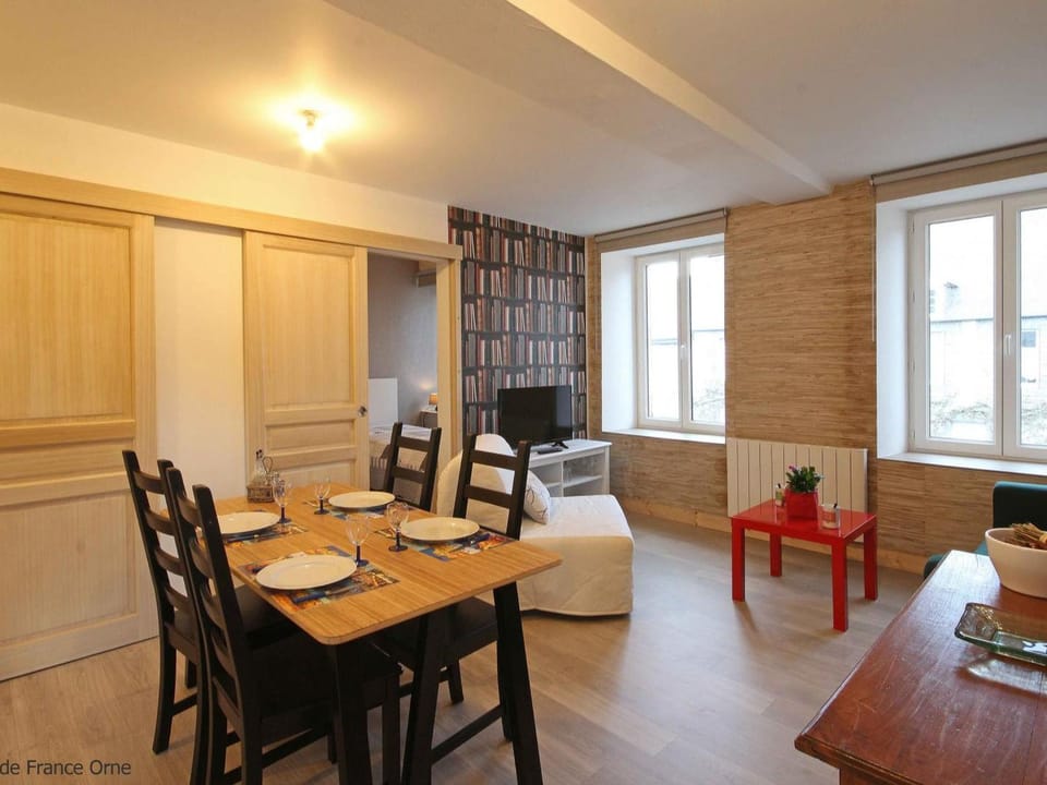 Séjour littéraire en Suisse Normande avec WIFI - FR-1-497-93 Apartment in Normandy
