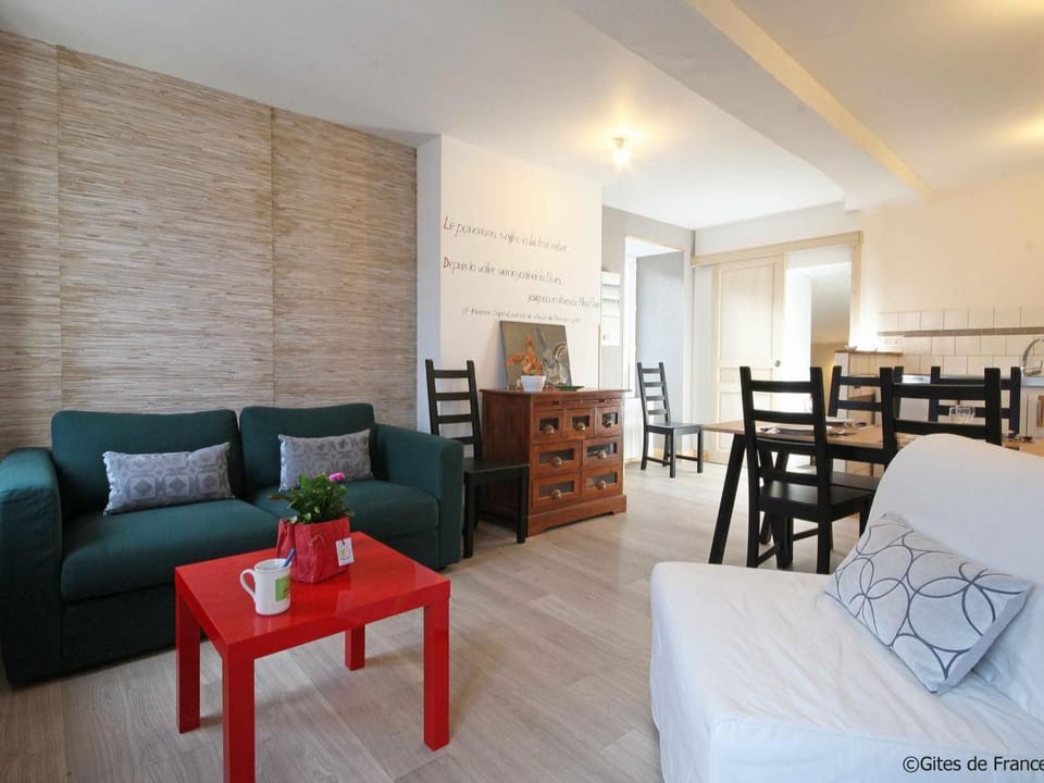 Séjour littéraire en Suisse Normande avec WIFI - FR-1-497-93 Apartment in Normandy