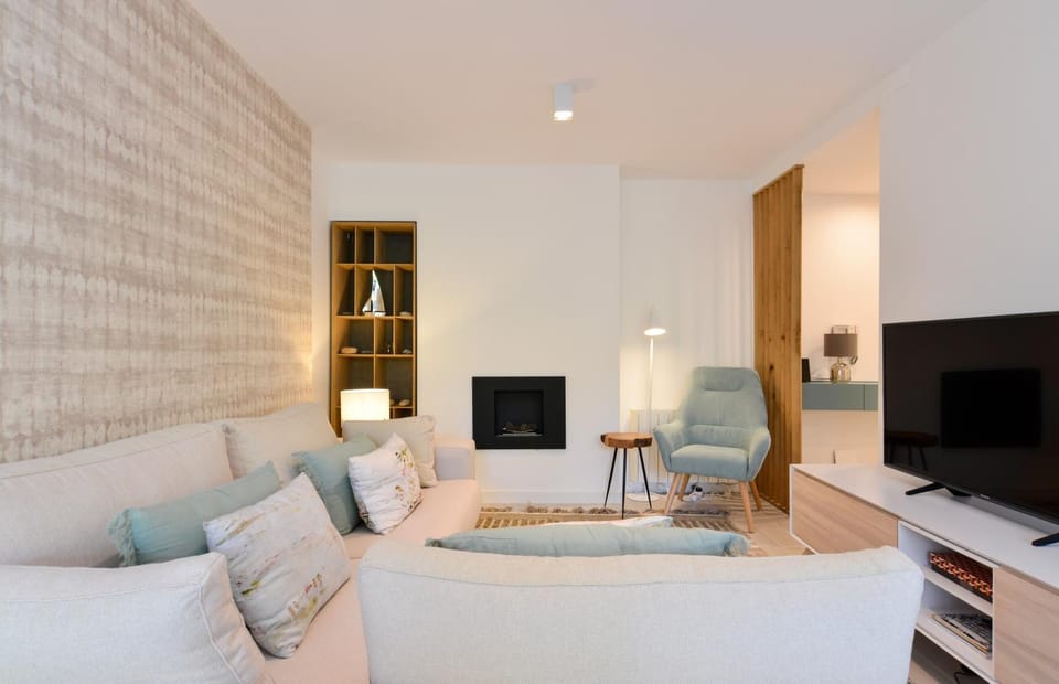 TV and multimedia, Seating area