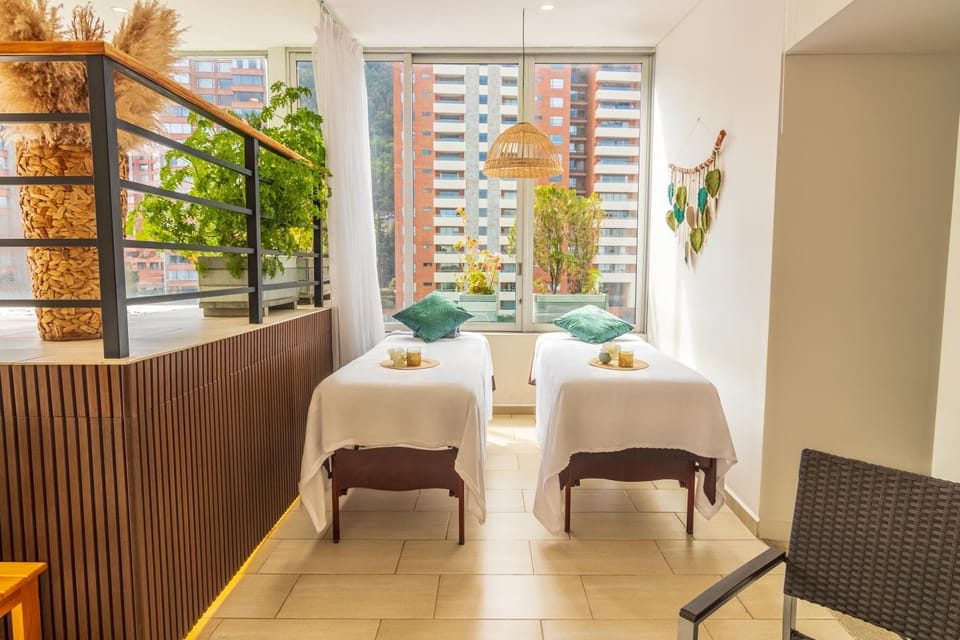 Massage, Spa and wellness centre/facilities