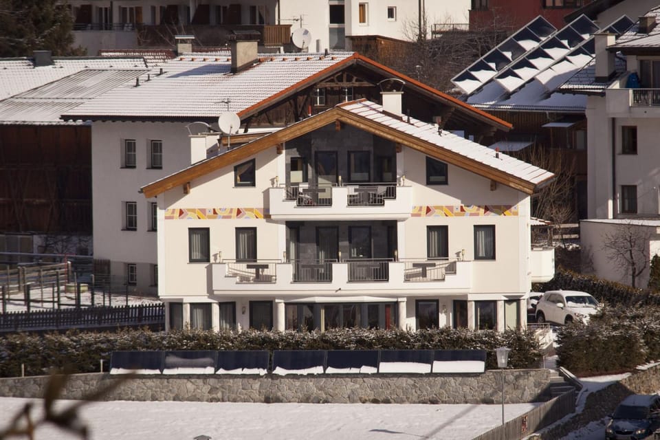 Property building, Winter, On site