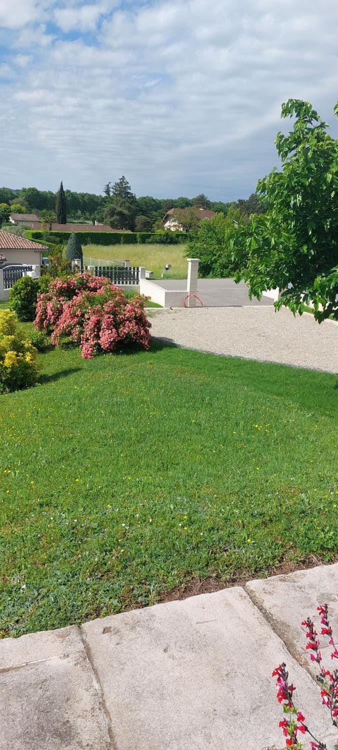 Gite des Reguinelles House in Provence