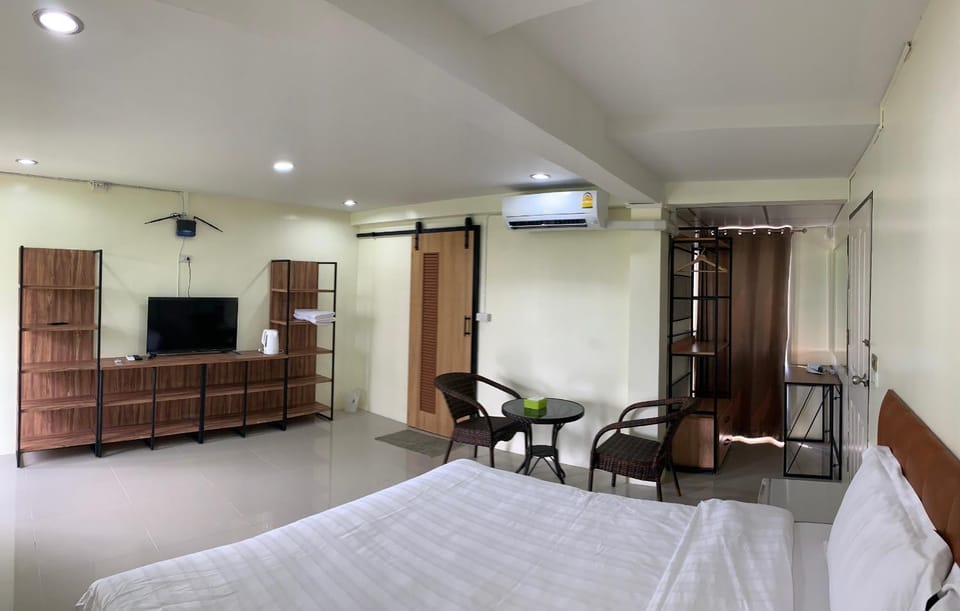 Petchsiri Boutique Hotel เพชรสิริ บูทิค Apartment hotel in Bangkok
