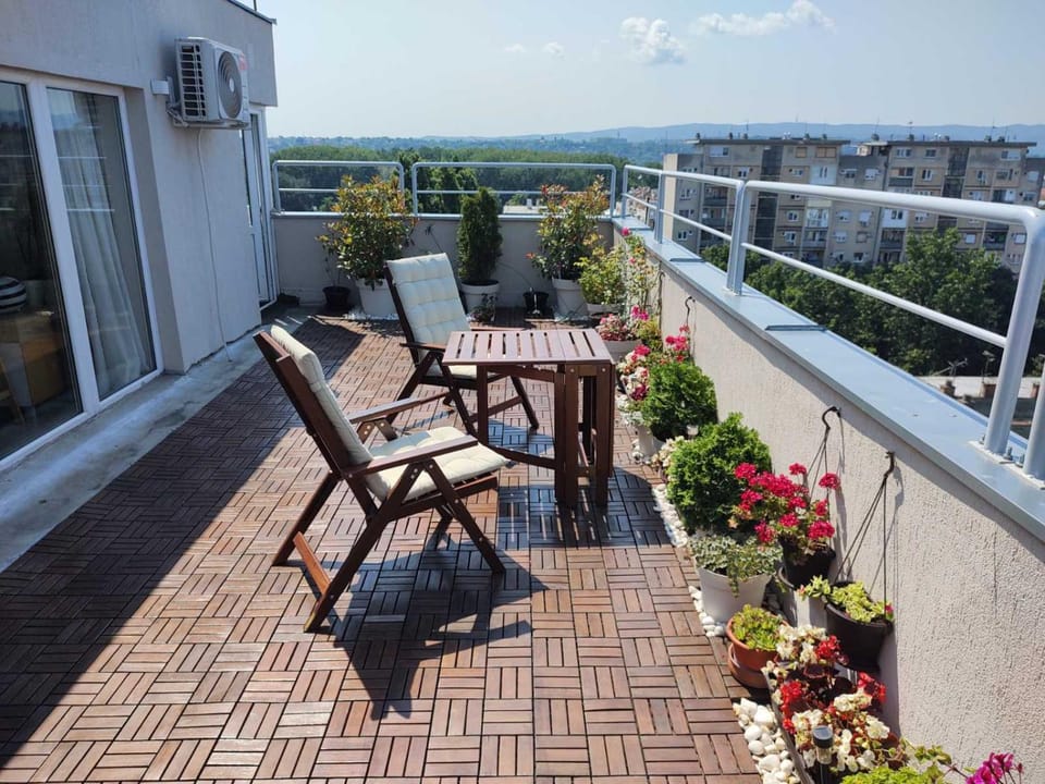 Penthouse apartment Apartment in Novi Sad