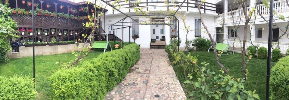 Facade/entrance, Garden, Decorative detail
