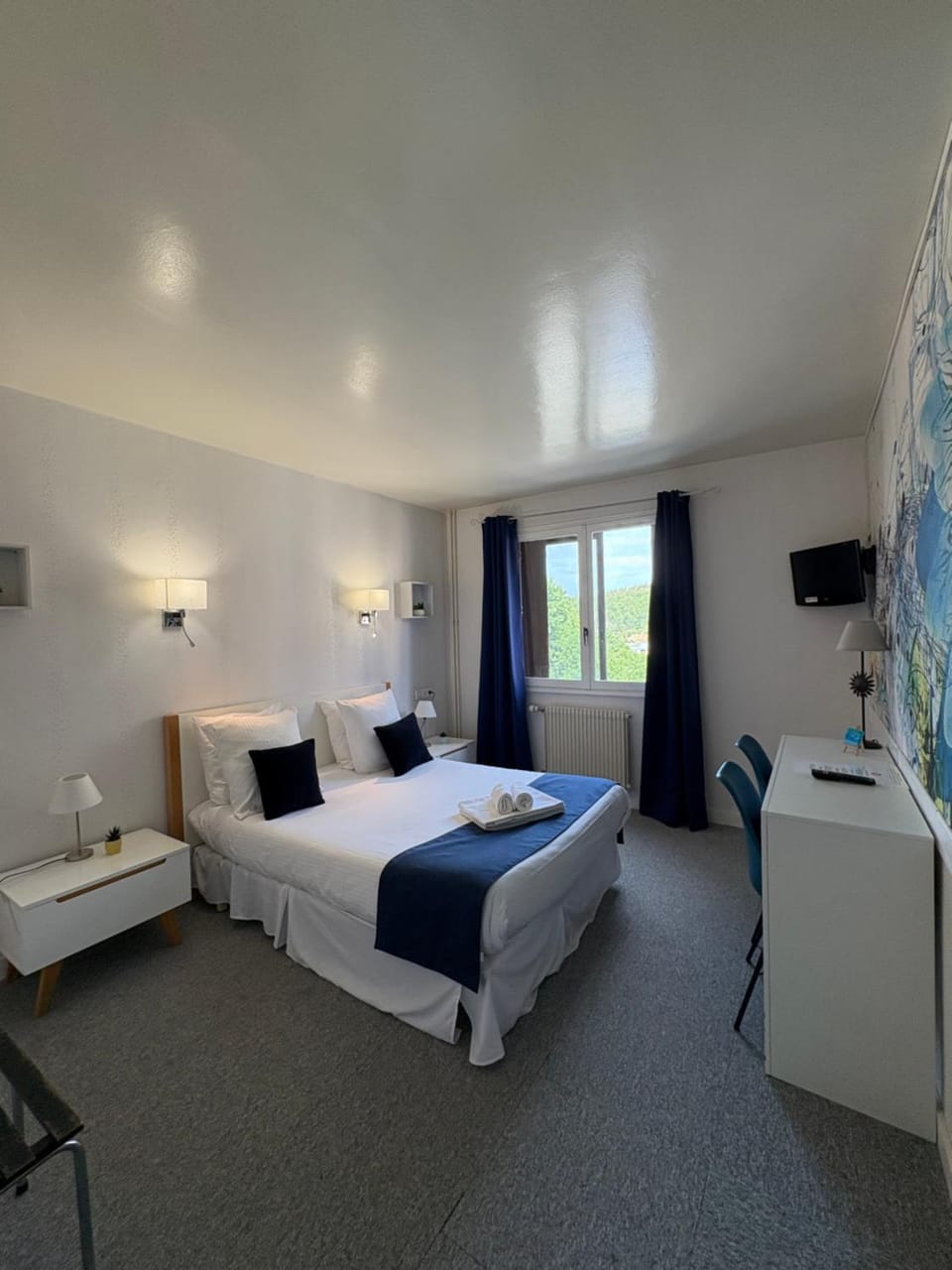 Bed, Bedroom