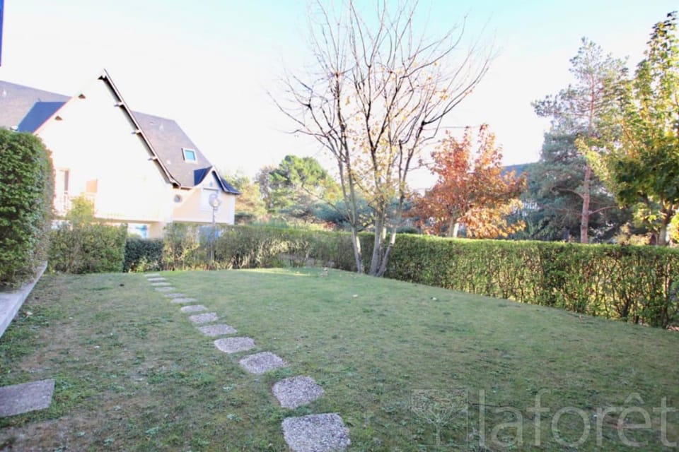 Joli 2P en Rez-de-jardin orienté SUD à 2 pas de la plage Apartment in Cabourg