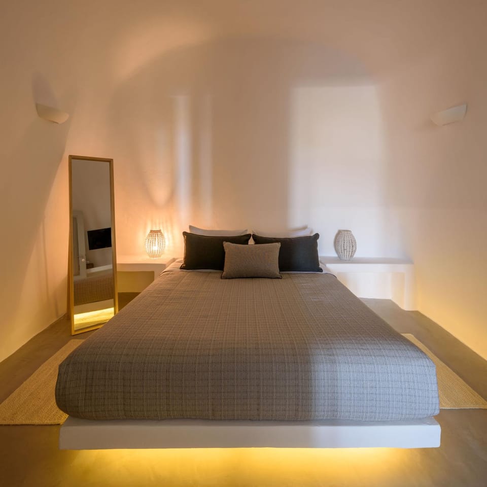 Bed, Decorative detail, Bedroom