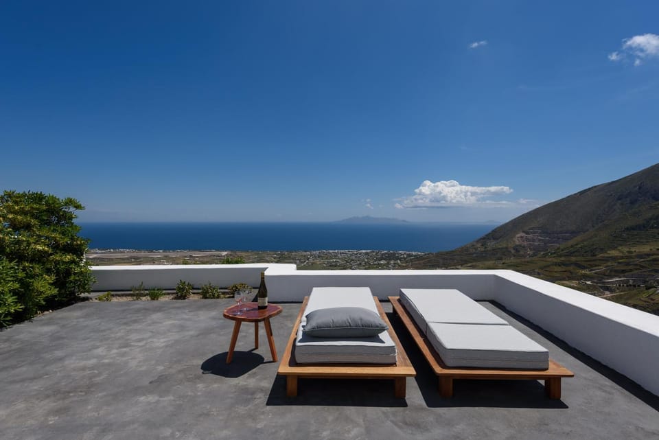 Patio, Day, Natural landscape, View (from property/room), Balcony/Terrace, Mountain view, Sea view, sunbed