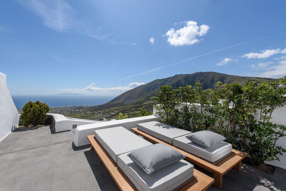 Property building, Patio, Day, Natural landscape, View (from property/room), Balcony/Terrace, Mountain view, Sea view, sunbed