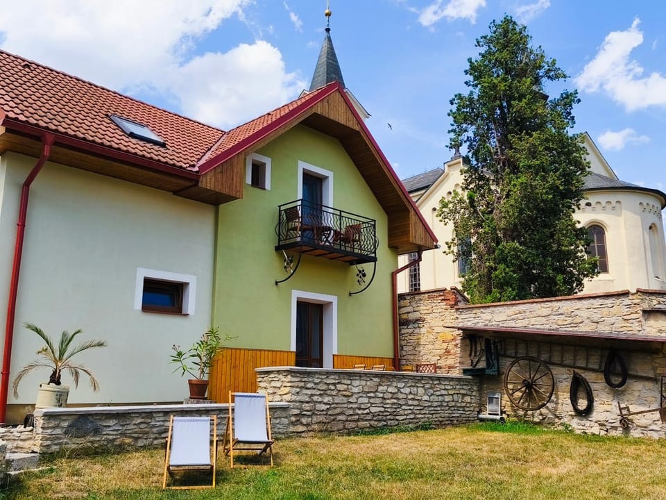 Property building, Garden