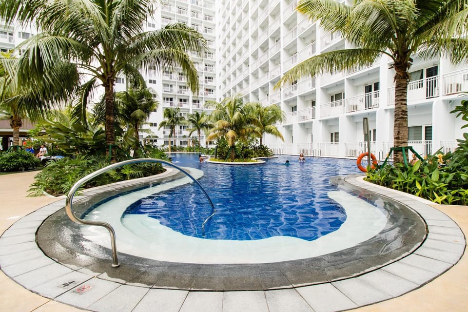 Garden, Swimming pool