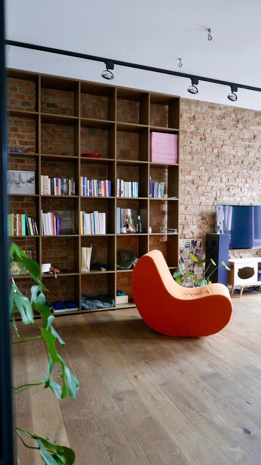 Library, TV and multimedia, Living room, Seating area, Evening entertainment