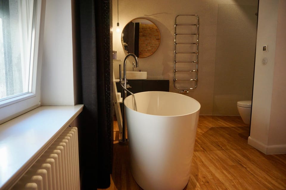 Shower, Toilet, Bathroom, Bath