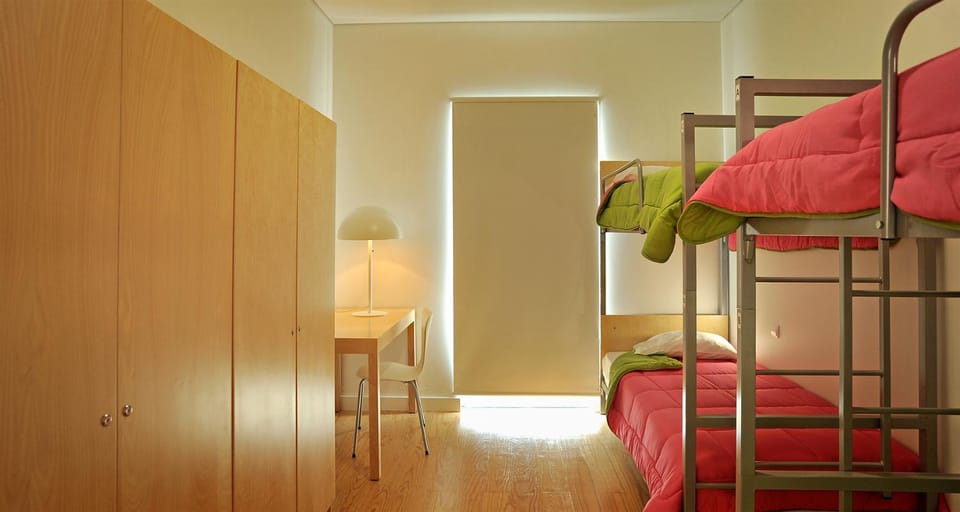 Photo of the whole room, bunk bed