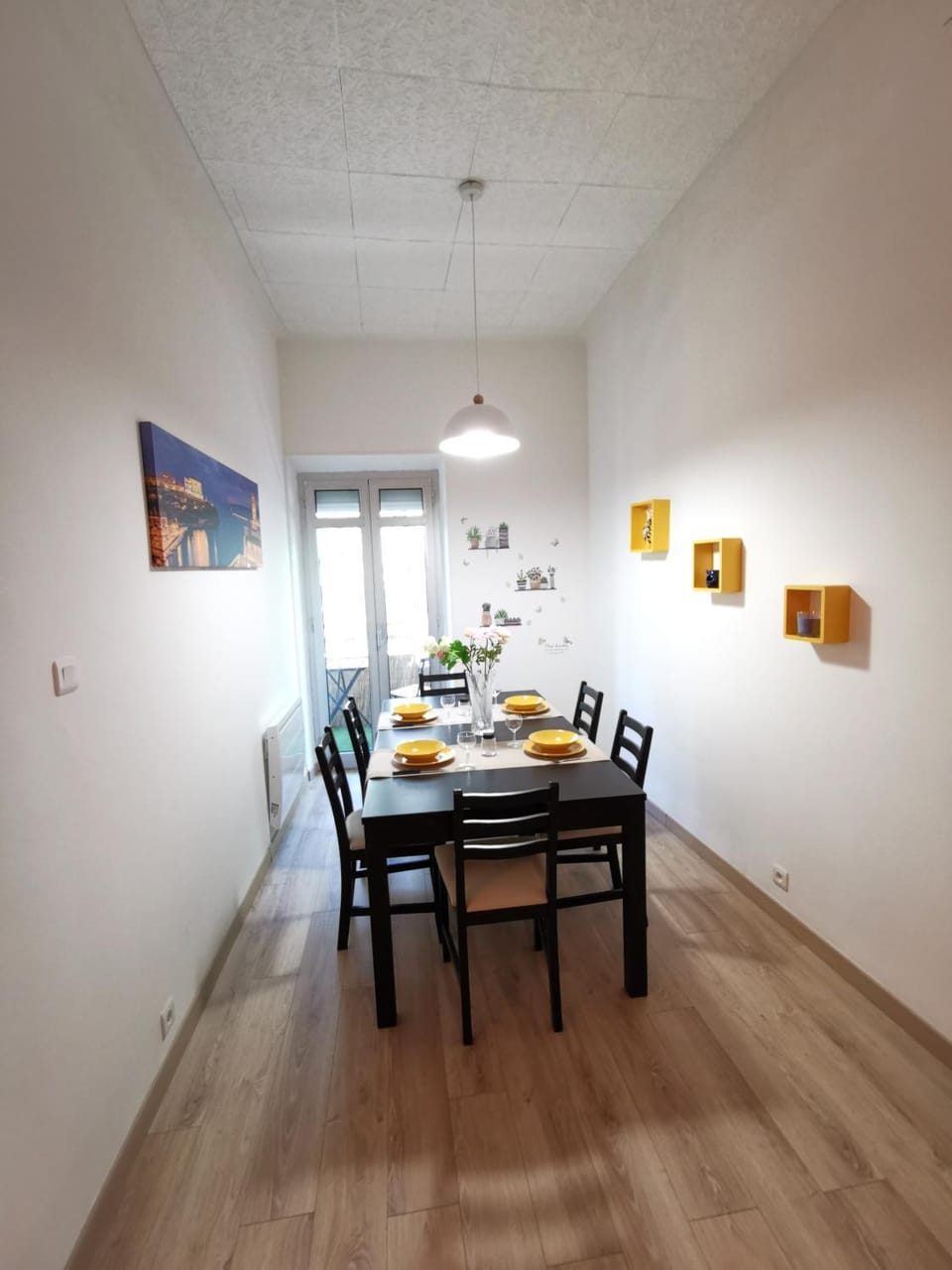 BEAU T3 NEUF PROCHE VIEUX-PORT A LA PLACE CORDERIE Apartment in Marseille