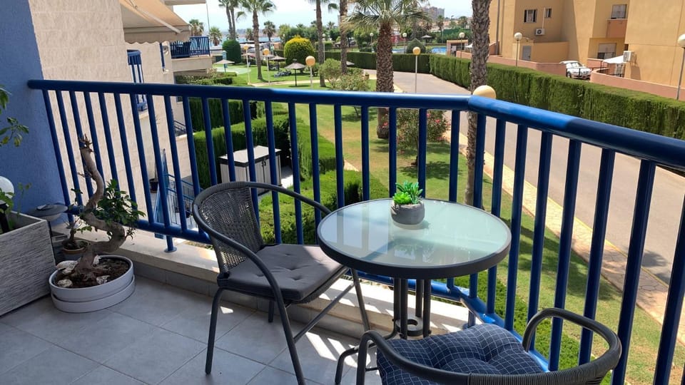 Balcony/Terrace, Garden view