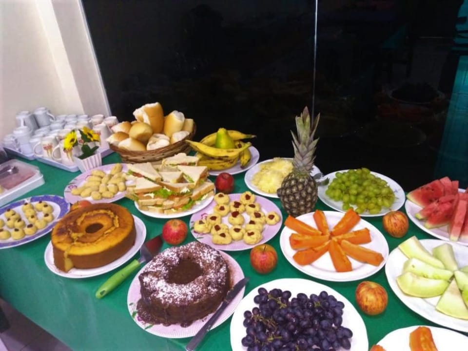 Food and drinks, Food, Breakfast, Continental breakfast, Buffet breakfast