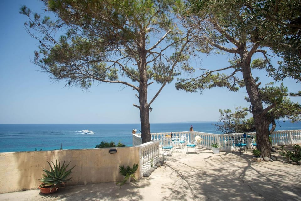 Natural landscape, Balcony/Terrace, Sea view