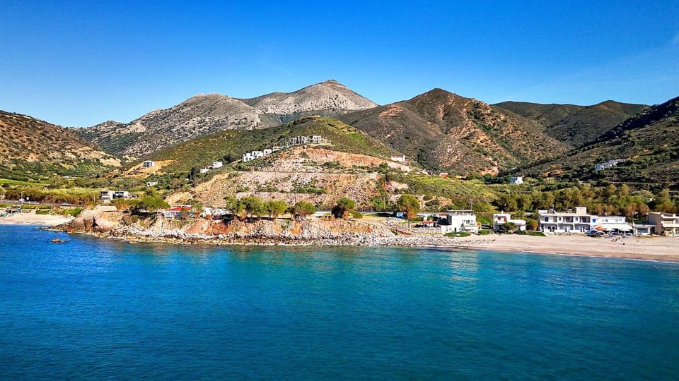 Mountain view, Sea view