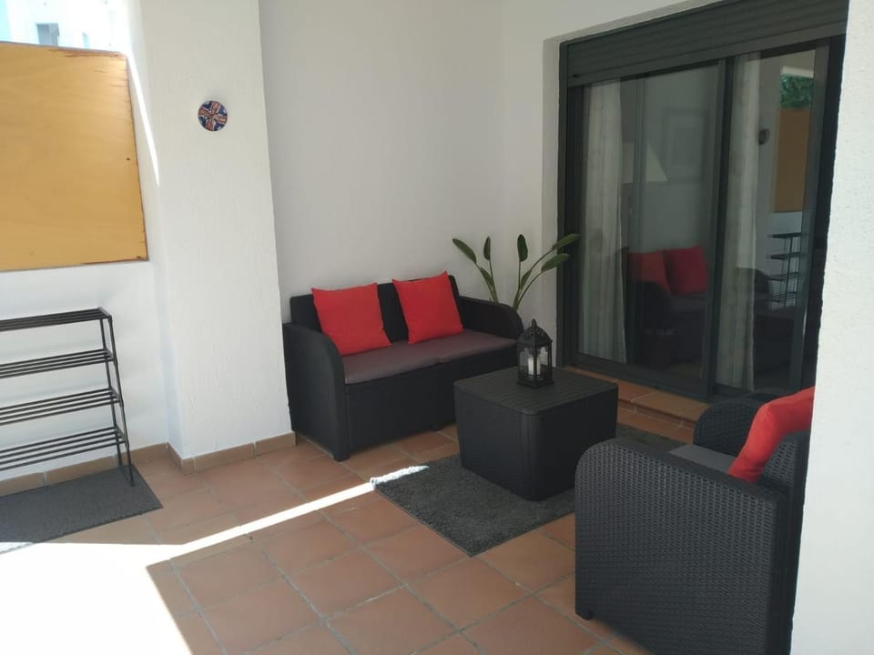 Patio, Balcony/Terrace, Seating area