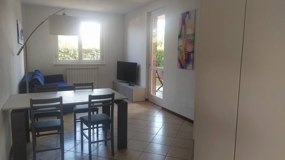 Camoscio Apartment with private garden Apartment in Baveno