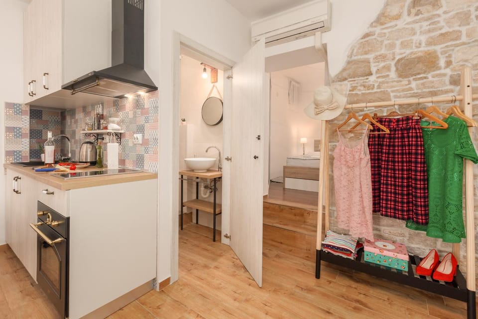 Bathroom, Bedroom, Area and facilities