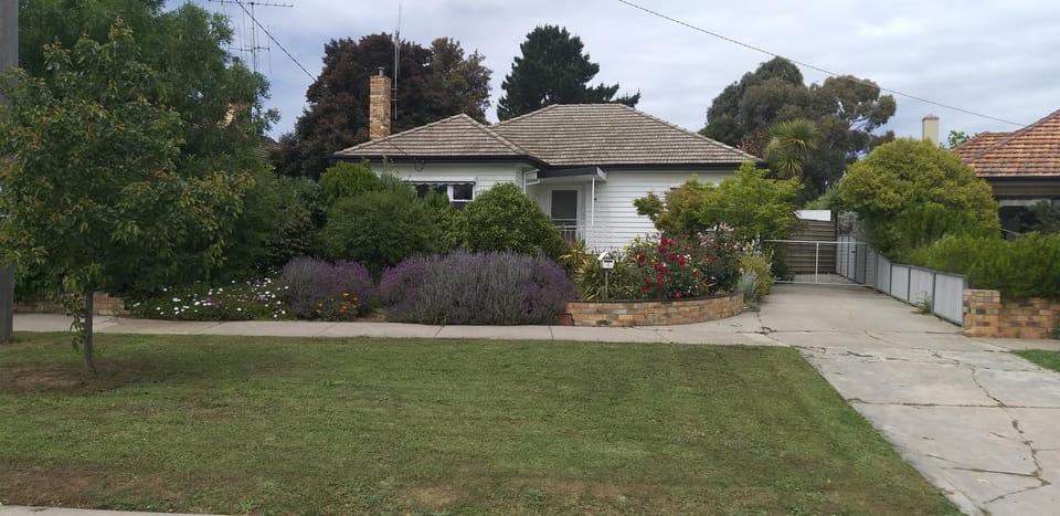Happy Home House in Bendigo