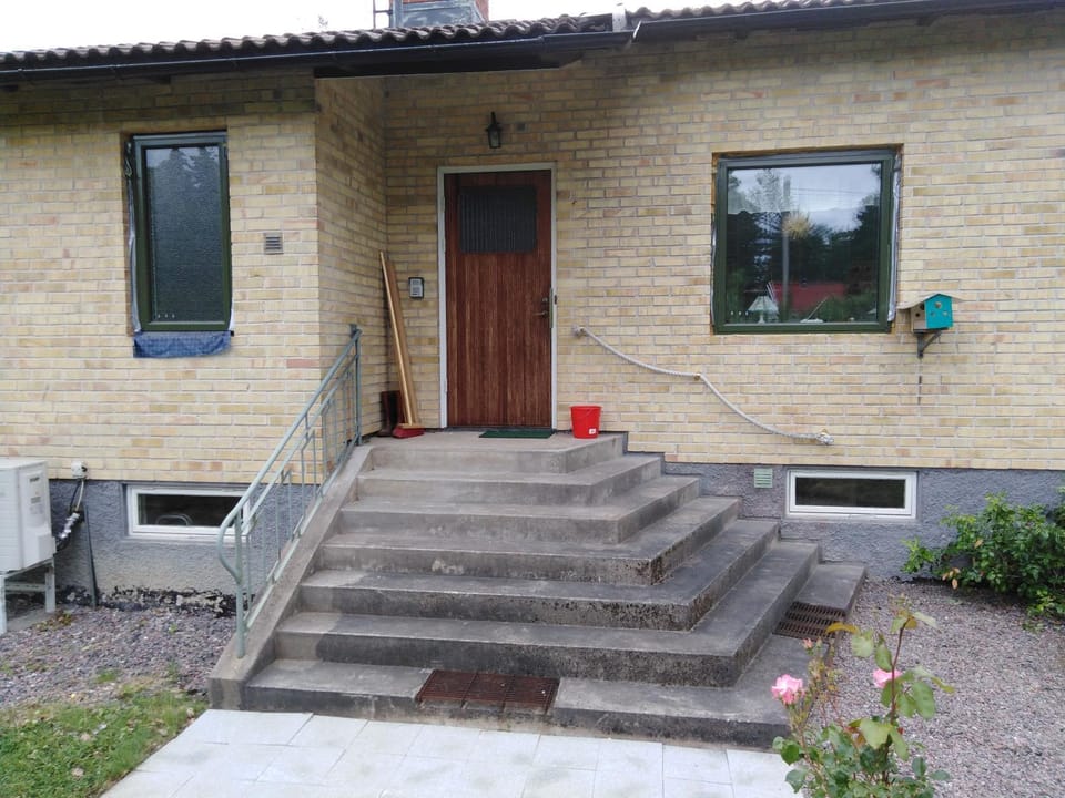 Facade/entrance