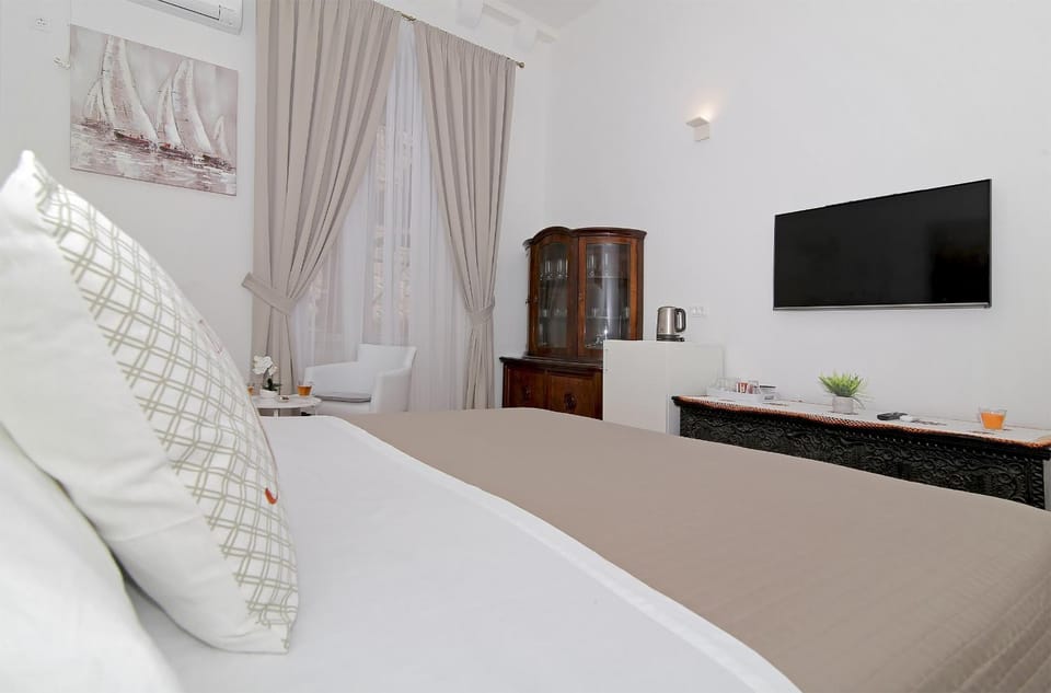 TV and multimedia, Bedroom