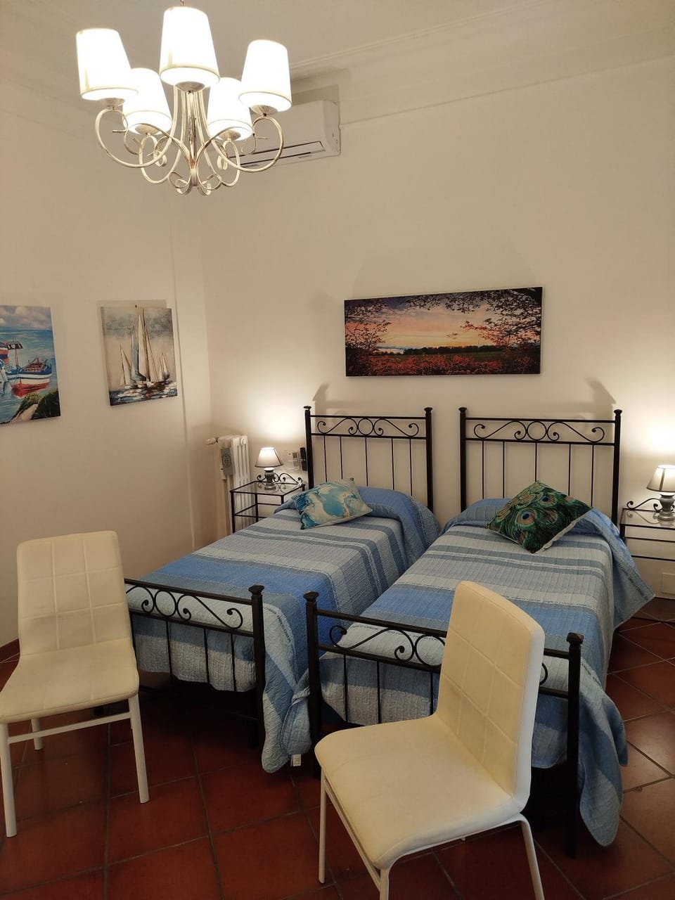 Bedroom, air conditioner