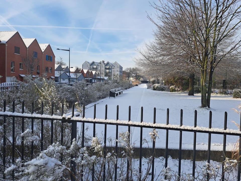 Property building, View (from property/room)