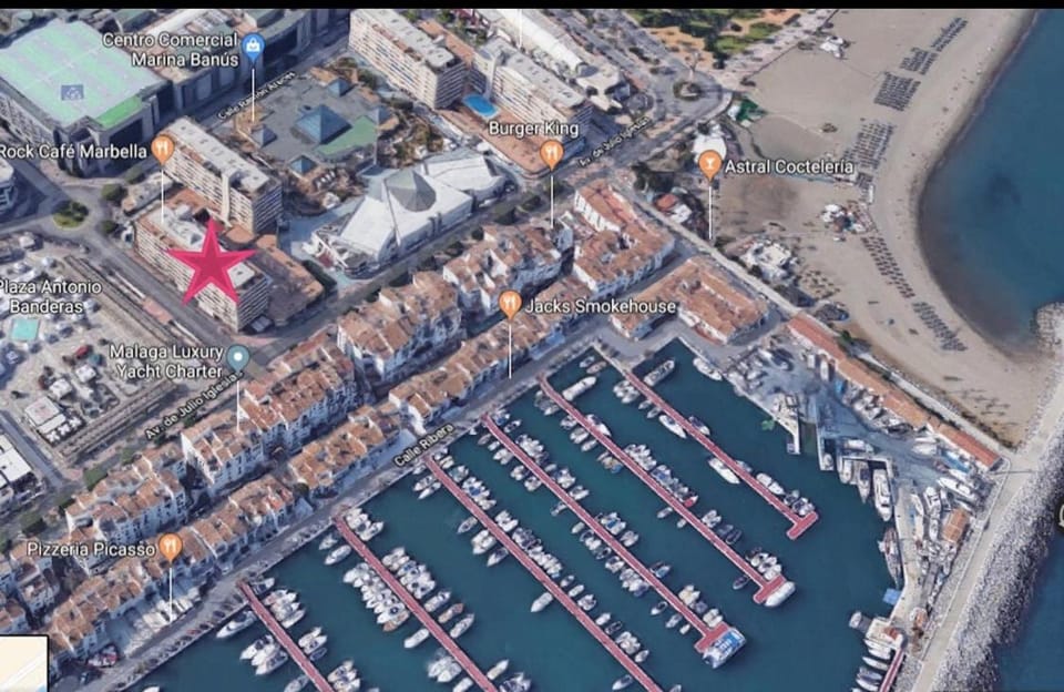 Nearby landmark, Neighbourhood, Bird's eye view, Beach, City view