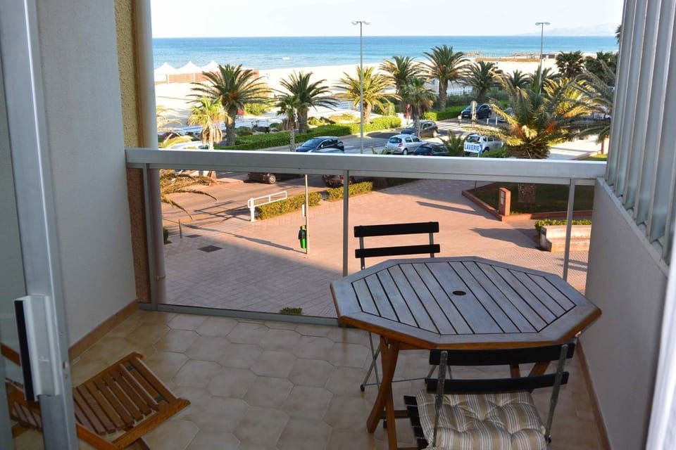 Studio vue mer et Cap Apartment in Canet-en-Roussillon